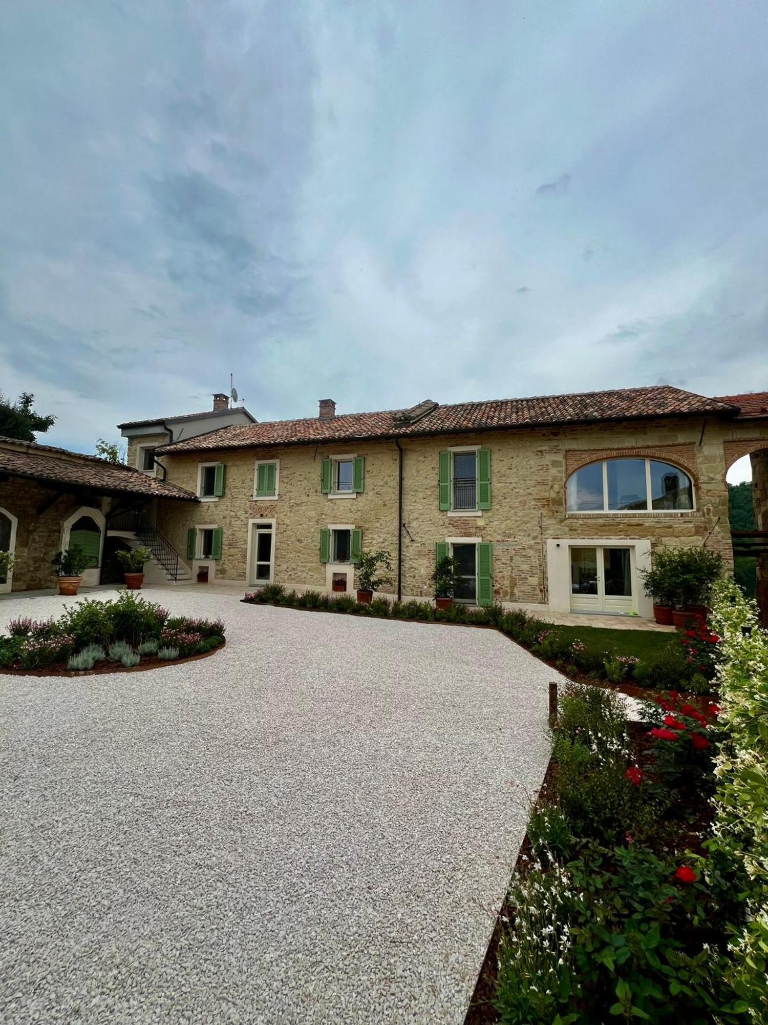 Отель Relais Dal Cavaliere Castellino  Экстерьер фото